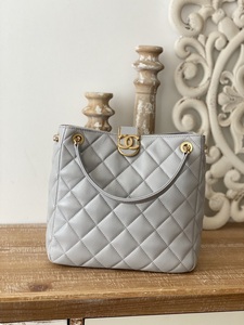 Chanel Handbags 975